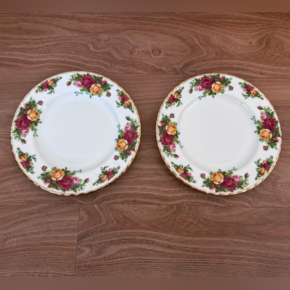 Royal Albert Country Roses Salad Plates Set of 2 - Brand New